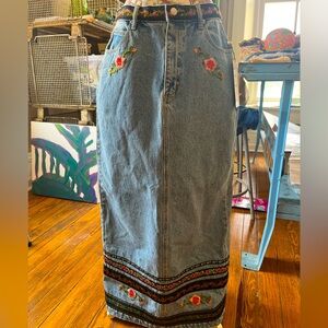 90's Y2K Vintage Embroidered 
Women's Long Denim Skirt